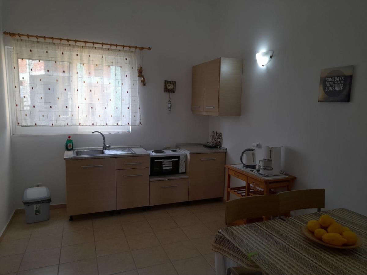 Garden View Appartment Kalavárda Kültér fotó